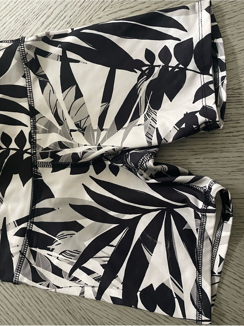 Black & White Tropical Print spandex shorts